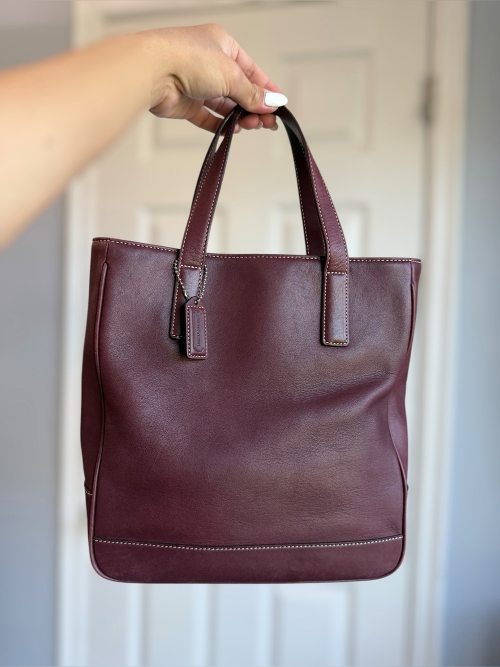 Vintage Y2K Coach Hamptons Small Leather Tote 7787 Red Burgundy Hangtag